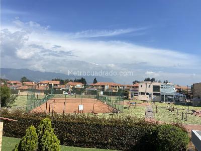 Casa de 4 alcobas en arriendo en Vereda Calahorra Cajica, Cajicá, 367 m² · foto 5 de 20