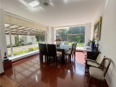 Casa de 4 alcobas en arriendo en Zona Molino, Cajicá, 359 m² · foto 4 de 19