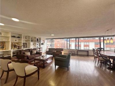 Apartamento en venta en Santa Barbara, Bogotá · foto 3 de 19