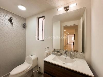 Apartamento en venta en Santa Barbara, Bogotá · foto 9 de 19