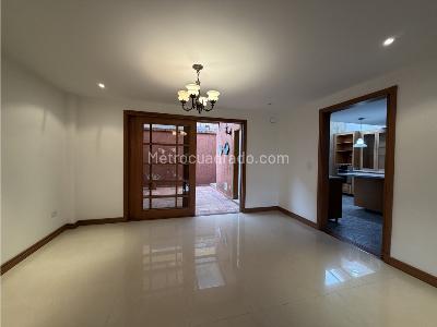 Casa de 4 alcobas en venta en Chia, Chía, 260 m² · foto 2 de 20
