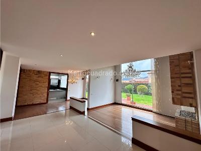 Casa de 4 alcobas en venta en Condominio Campestre Caminos De Chunugua C, Cajicá, 302 m² · foto 2 de 20