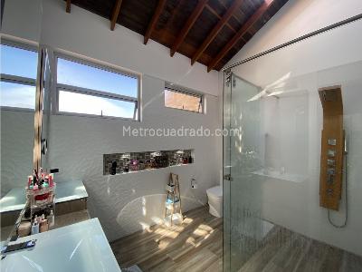 Casa de 4 alcobas en venta en Cajica Variante Zipaquira, Cajicá, 340 m² · foto 15 de 20