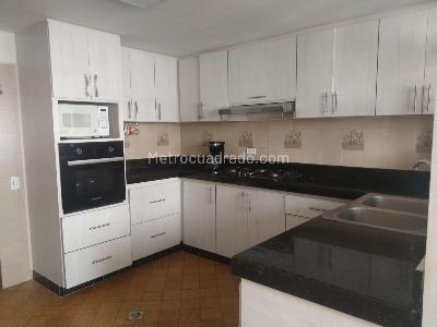 Apartamento de 5 alcobas en venta en Centro, Ibagué, 206 m² · foto 2 de 15