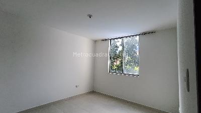Apartamento de 3 alcobas en venta en Jardín Yerbabuena, Ibagué, 61 m² · foto 6 de 14