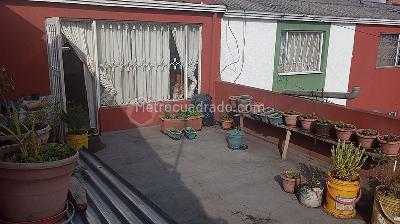Casa de 3 alcobas en venta en Villa Alsacia, Bogotá, 220 m² · foto 2 de 20