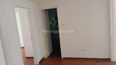 Casa de 5 alcobas en venta en El Rosario Barrios Unidos, Bogotá, 243 m² · foto 15 de 20