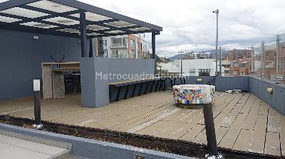 Apartaestudio en arriendo en Chico Santa Barbara, Bogotá, 30 m² · foto 17 de 20