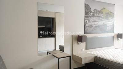 Apartaestudio en arriendo en Chico Santa Barbara, Bogotá, 30 m² · foto 3 de 20