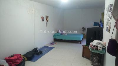 Casa de 4 alcobas en venta en Girardot, Girardot, 134 m² · foto 8 de 12