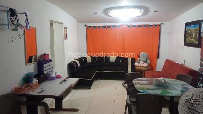 Casa de 4 alcobas en venta en Girardot, Girardot, 134 m² · foto 4 de 12