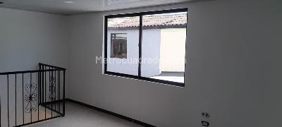 Casa de 5 alcobas en venta en Villa Luz, Bogotá, 250 m² · foto 9 de 20