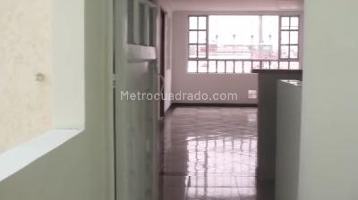 Apartamento de 4 alcobas en venta en Boyaca Real, Bogotá, 110 m² · foto 2 de 8