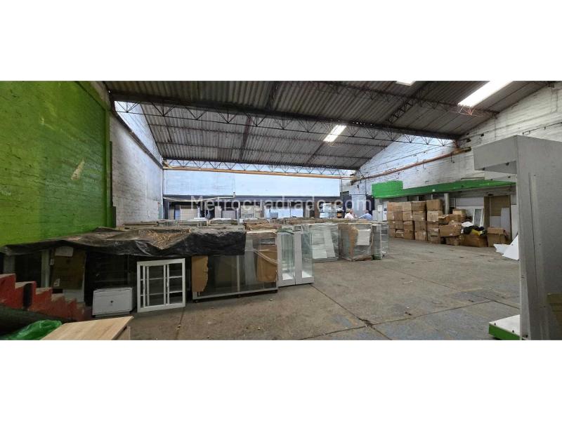 Bodega en Venta, Calle 10, Medellín - Más