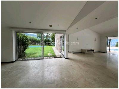 Casa de 5 alcobas en venta en El Escobero, Envigado · foto 6 de 18
