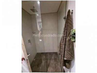 Apartamento de 2 alcobas en venta en El Poblado, Medellín, 87 m² · foto 10 de 16