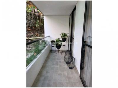 Apartamento de 2 alcobas en venta en El Poblado, Medellín, 87 m² · foto 11 de 16