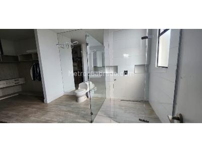 Casa de 5 alcobas en venta en Llano Grande, Rionegro, 1441 m² · foto 16 de 20