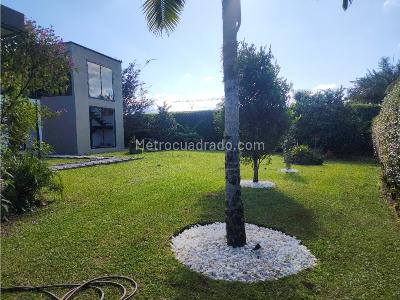 Casa de 5 alcobas en venta en Llano Grande, Rionegro, 1441 m² · foto 9 de 20