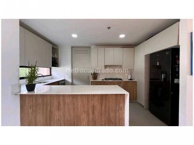 Apartamento de 3 alcobas en venta en Poblado Cola Del Zorro, Medellín, 171 m² · foto 16 de 18