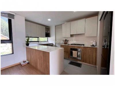 Apartamento de 3 alcobas en venta en Poblado Cola Del Zorro, Medellín, 171 m² · foto 17 de 18