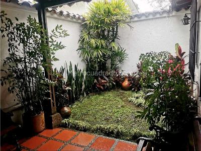 Casa de 4 alcobas en venta en Poblado Aguacatala, Medellín · foto 6 de 20