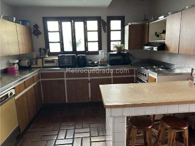 Casa de 4 alcobas en venta en Poblado Aguacatala, Medellín · foto 12 de 20