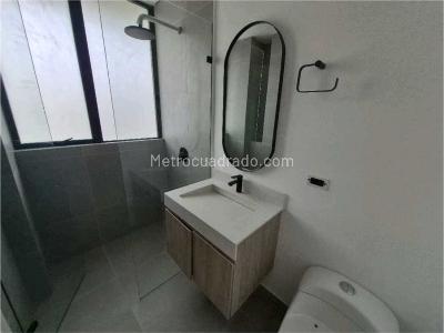 Apartamento de 3 alcobas en venta en El Poblado Castropol, Medellín, 192 m² · foto 19 de 20
