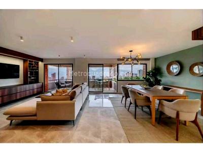 Apartamento de 3 alcobas en venta en El Poblado, Medellín, 189 m² · foto 2 de 15