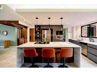 Apartamento de 3 alcobas en venta en El Poblado, Medellín, 189 m² · foto 4 de 15