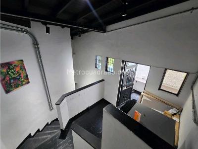 Casa de 4 alcobas en venta en El Poblado, Medellín, 919 m² · foto 13 de 20