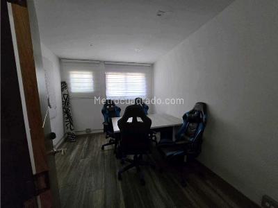 Casa de 4 alcobas en venta en El Poblado, Medellín, 919 m² · foto 14 de 20