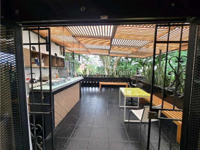 Casa de 4 alcobas en venta en El Poblado, Medellín, 919 m² · foto 16 de 20