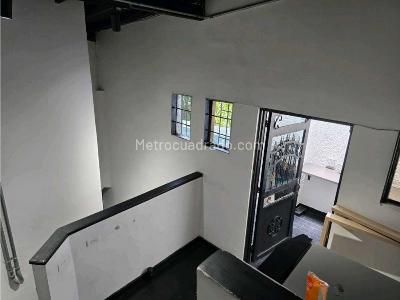 Casa de 4 alcobas en venta en El Poblado, Medellín, 919 m² · foto 17 de 20