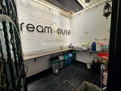 Casa de 4 alcobas en venta en El Poblado, Medellín, 919 m² · foto 18 de 20