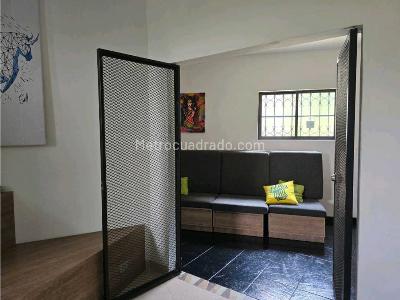 Casa de 4 alcobas en venta en El Poblado, Medellín, 919 m² · foto 7 de 20