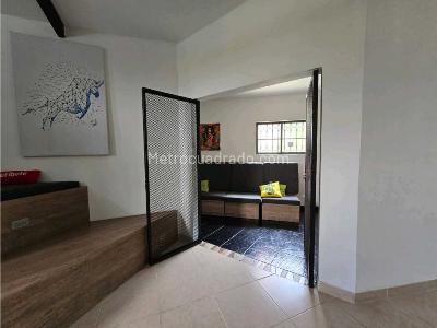 Casa de 4 alcobas en venta en El Poblado, Medellín, 919 m² · foto 8 de 20