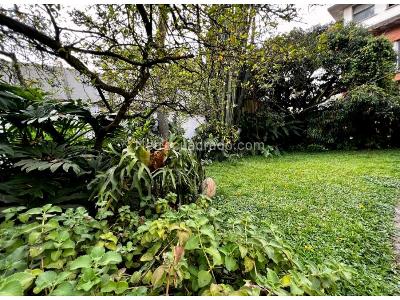 Casa de 5 alcobas en venta en Poblado Aguacatala, Medellín, 490 m² · foto 6 de 12