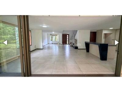 Casa de 3 alcobas en venta en Envigado, Medellín, 314 m² · foto 4 de 20