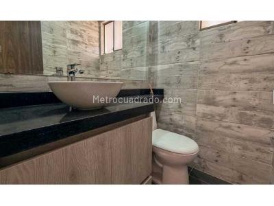 Casa de 3 alcobas en venta en Envigado, Medellín, 314 m² · foto 10 de 20