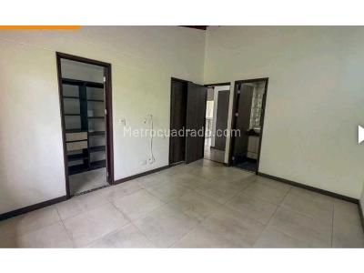 Casa de 3 alcobas en venta en Envigado, Medellín, 314 m² · foto 15 de 20