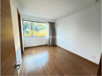 Apartamento de 3 alcobas en venta en Poblado Los Balsos, Medellín, 245 m² · foto 9 de 17