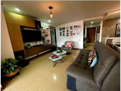 Apartamento de 3 alcobas en venta en El Poblado El Tesoro, Medellín, 134 m² · foto 13 de 18