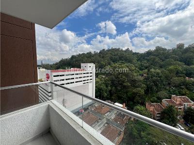 Apartamento en venta en El Poblado, Medellín · foto 8 de 20