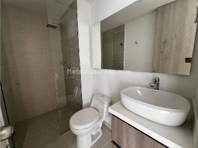 Apartamento en venta en El Poblado, Medellín · foto 15 de 20