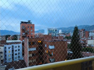 Apartamento de 3 alcobas en venta en Laureles Santa Teresita, Medellín, 105 m² · foto 5 de 20