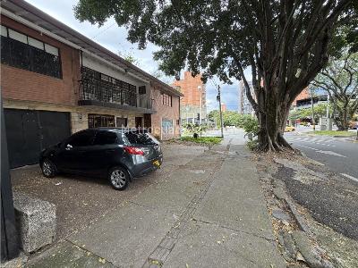 Casa de 5 alcobas en venta en Calasanz, Medellín, 340 m² · foto 12 de 16