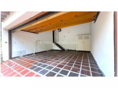 Casa de 5 alcobas en venta en El Poblado, Medellín, 680 m² · foto 8 de 20