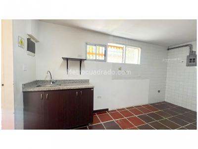 Casa de 5 alcobas en venta en El Poblado, Medellín, 680 m² · foto 16 de 20