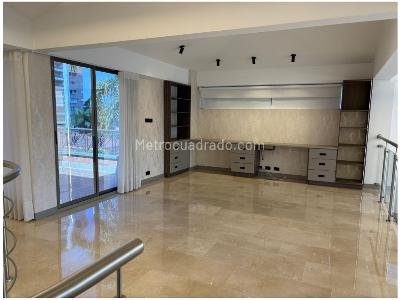 Casa de 3 alcobas en venta en Poblado La Calera, Medellín, 416 m² · foto 4 de 15